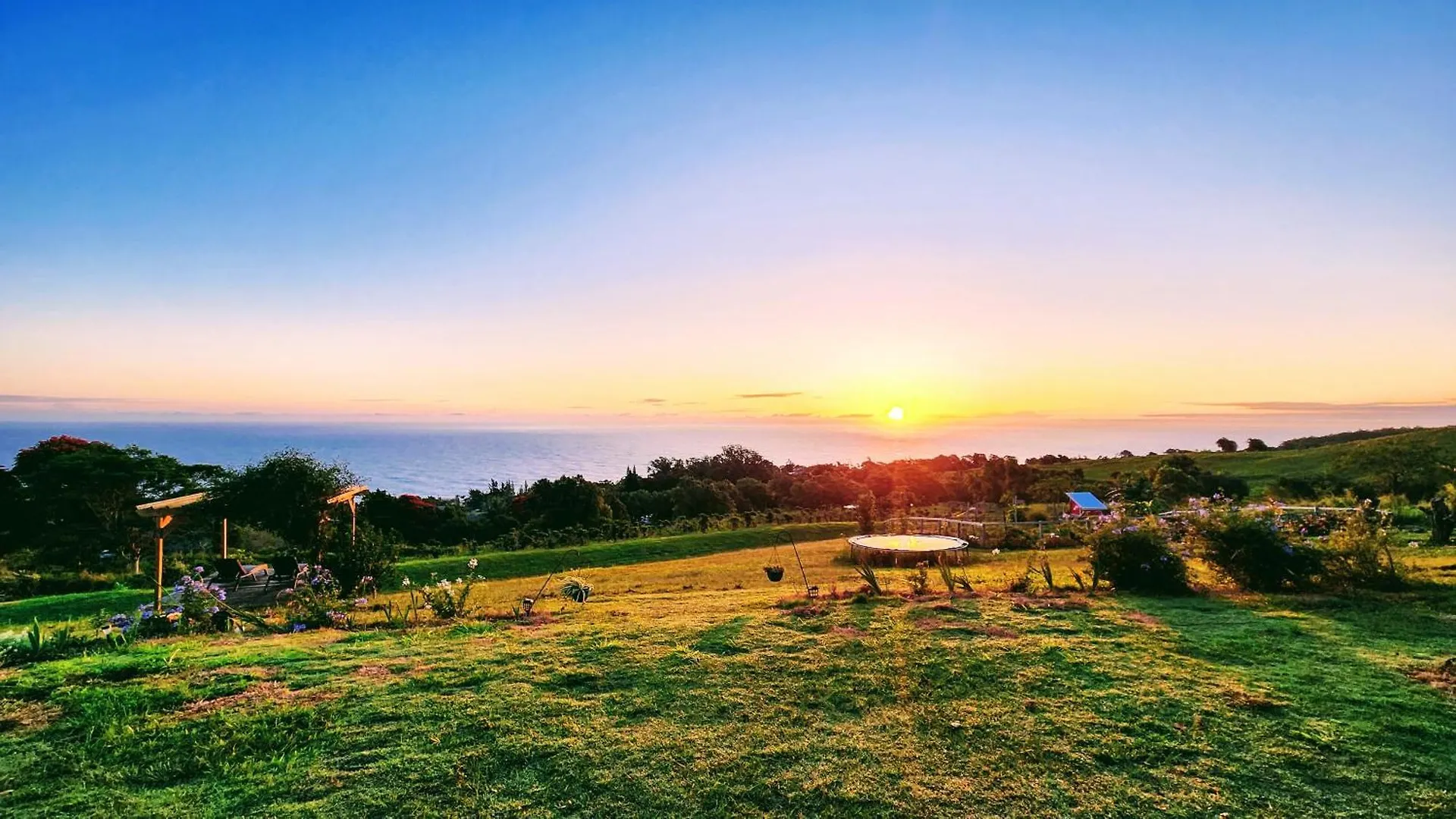 Guesthouse Sunrise Farmstay With 180 Degrees Ocean Views Papaaloa  Farm stay Papaaloa (Hawaii)