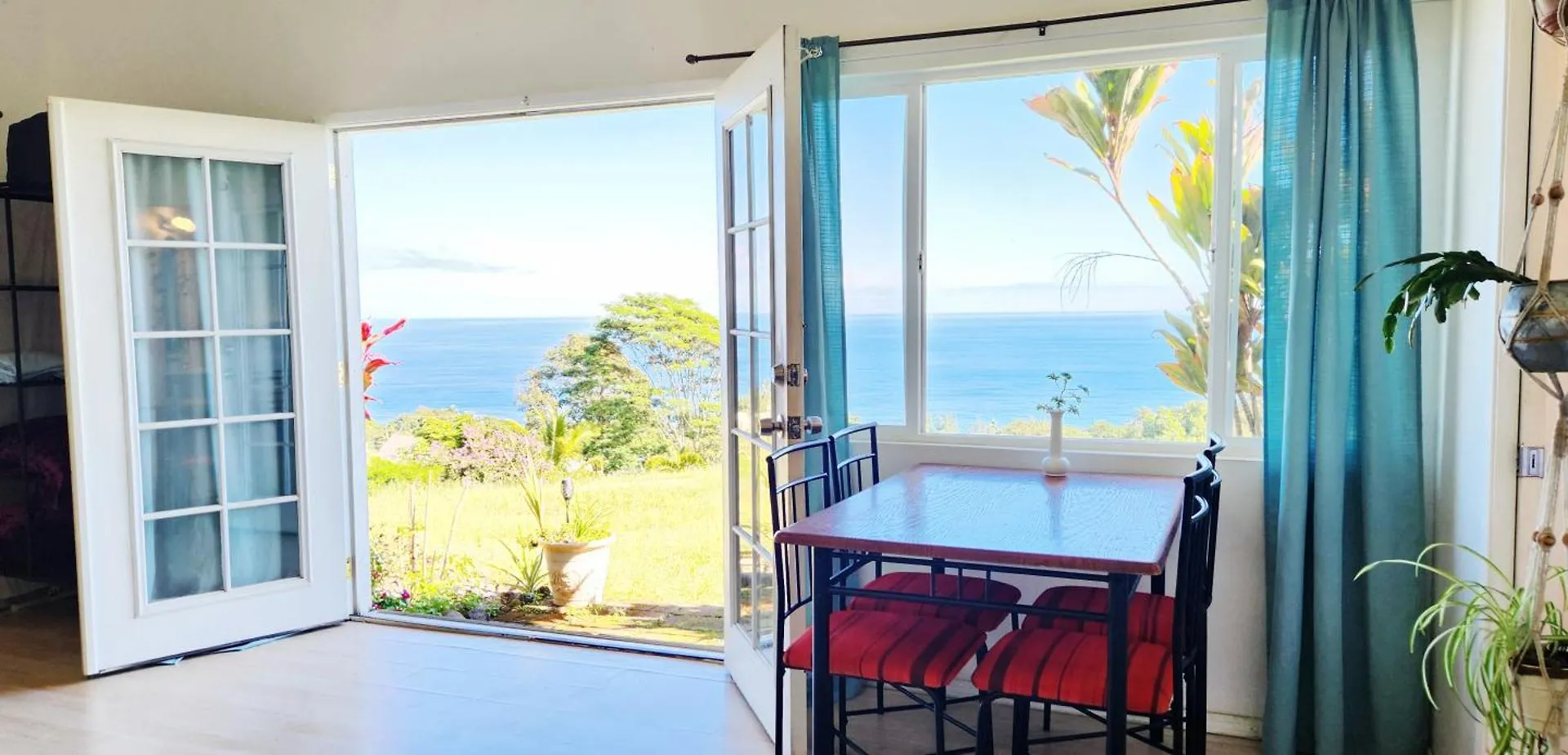 Guesthouse Sunrise Farmstay With 180 Degrees Ocean Views Papaaloa  Farm stay